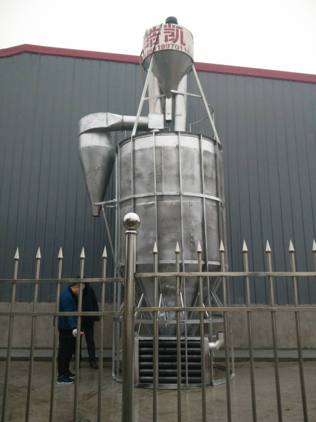 江蘇東臺水稻烘干機安裝現(xiàn)場